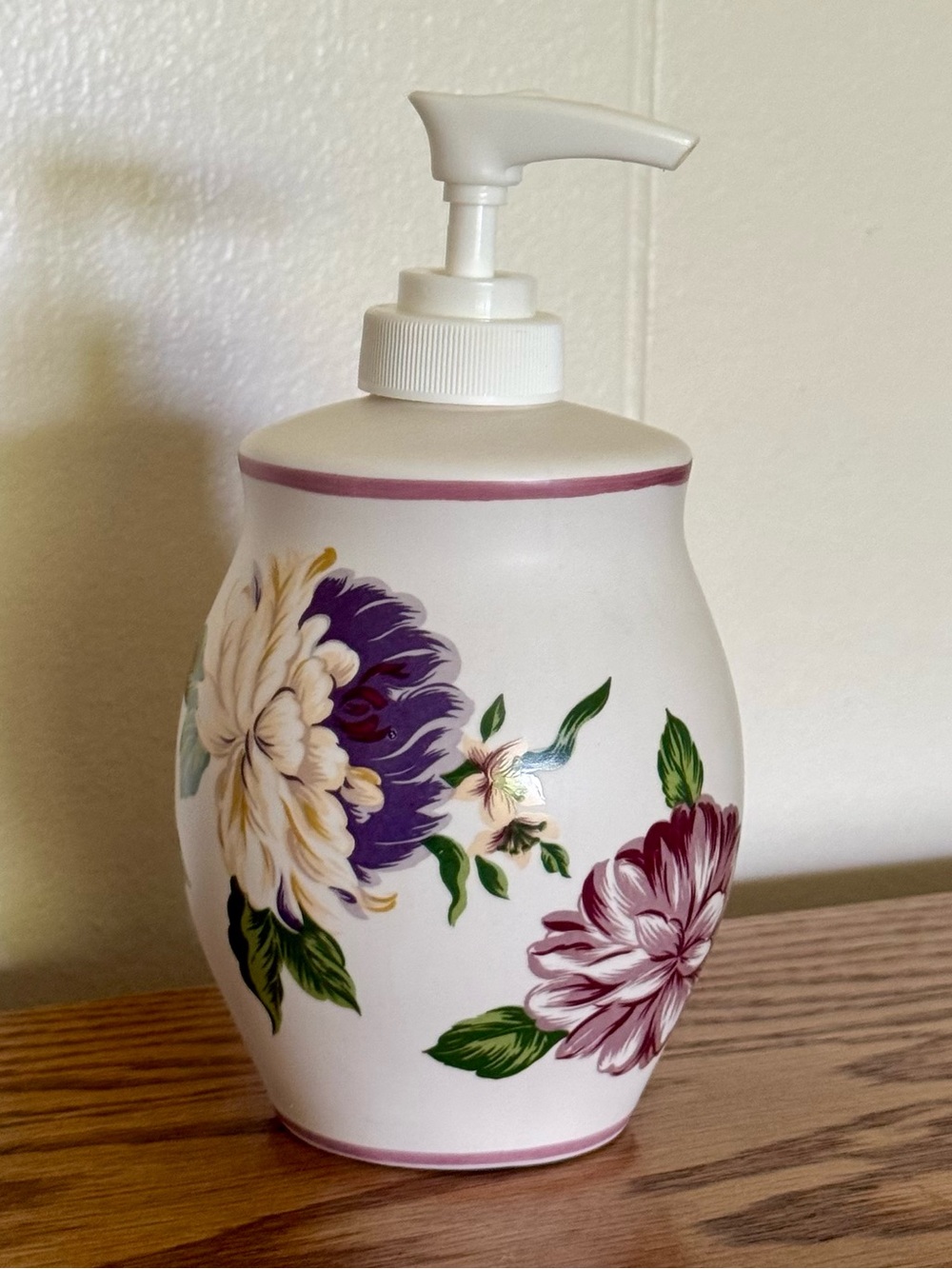 Vintage Danielle Ceramic Floral Soap Lotion Pump Dispenser Shabby Chic